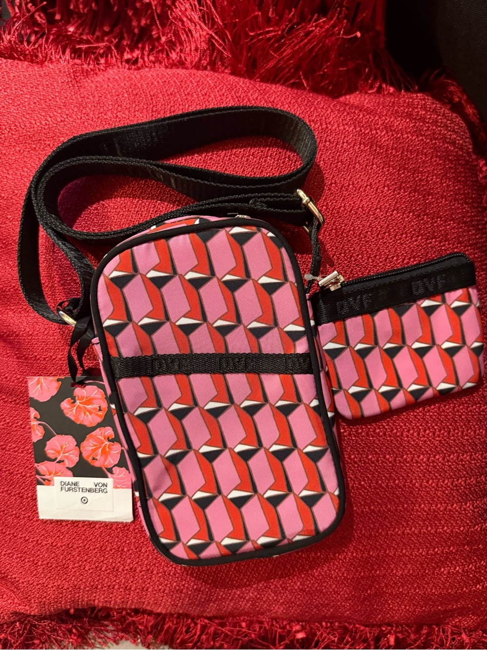 Diane Von Furstenberg Cellphone Adjustable Shoulder Strap Crossbody - Picture 2 of 3